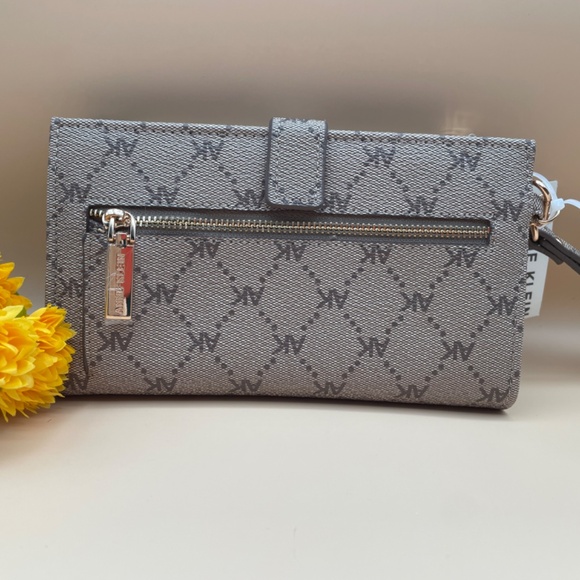 Anne Klein Logo Wristlet, Sesame Color, Full-Sized Wallet NWT - Picture 3 of 14